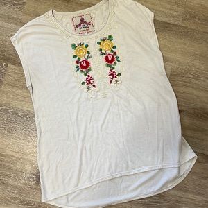 Johnny Was top, size M, stretchy knit